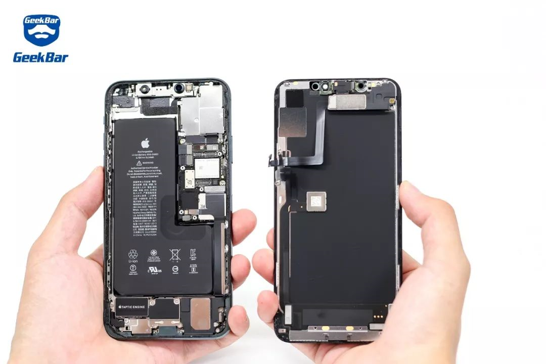 iPhone11 Pro Max̩ の内部構造