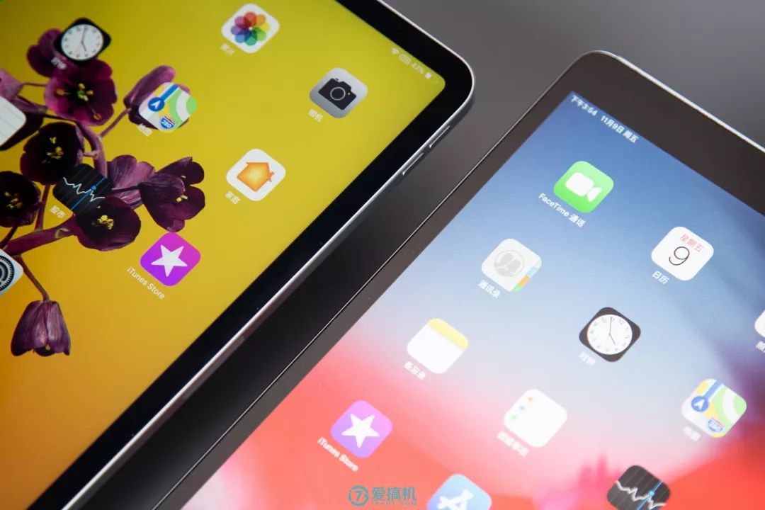 iPad Pro 11インチとiPad Pro 10.5インチのベゼルの比較